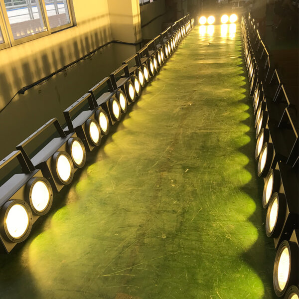100W Dual COB Blinder Light for Stage