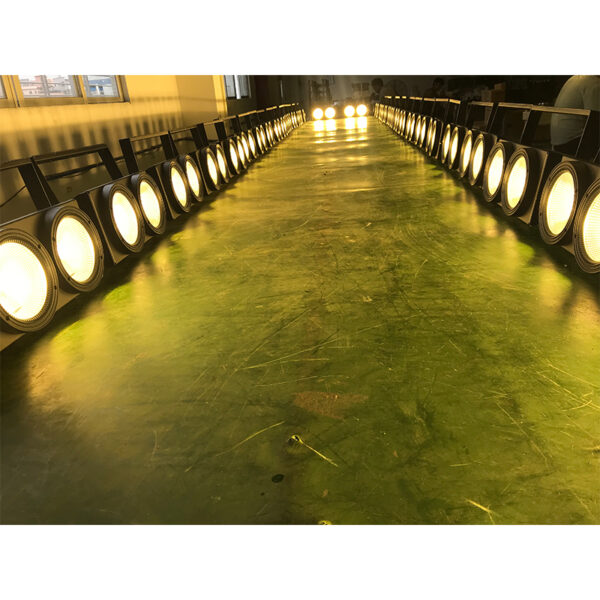 100W Dual COB Blinder Light for Stage